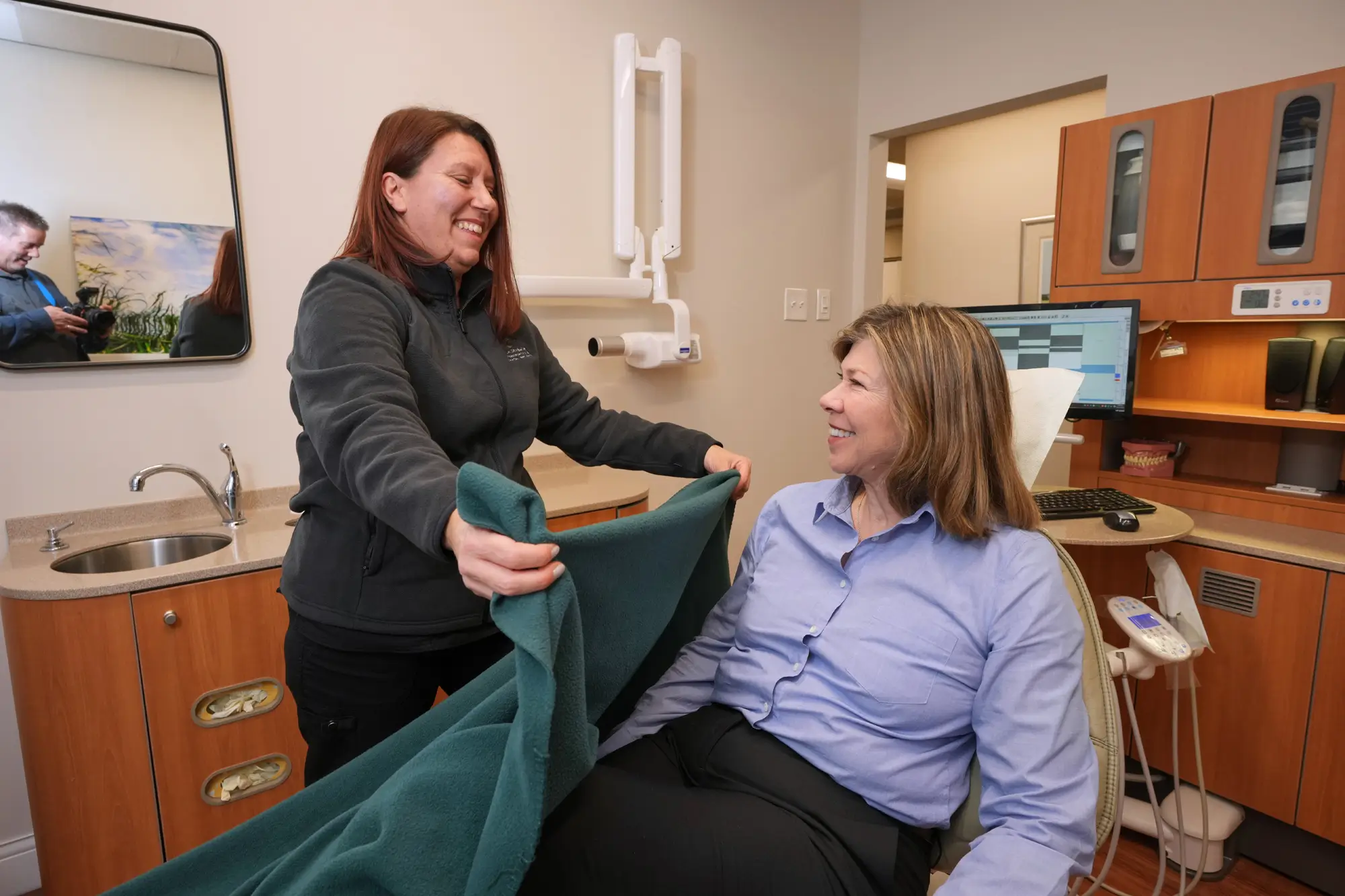 patient pic - Periodontist Philadelphia | Laudenbach Periodontics & Dental Implants